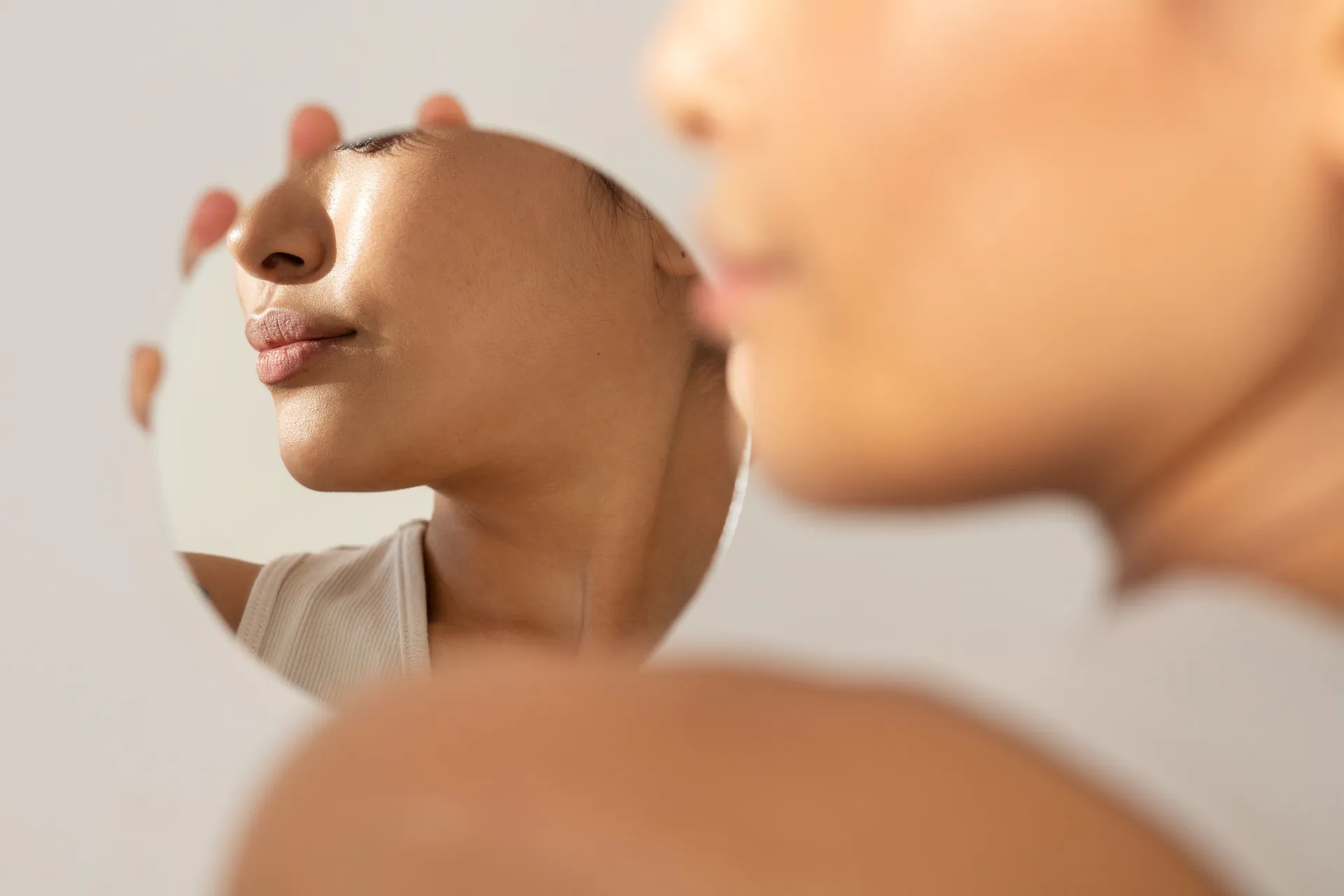 Feminização facial: técnicas de harmonização podem substituir a cirurgia?